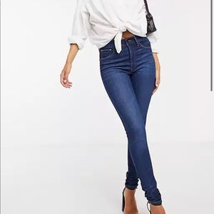SOLD Levi’s Mile High Super Skinny Dark Wash Jeans